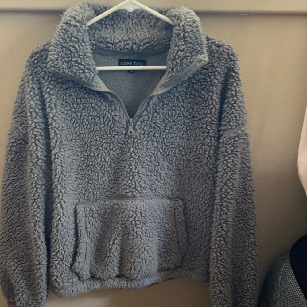 Women’s sweater